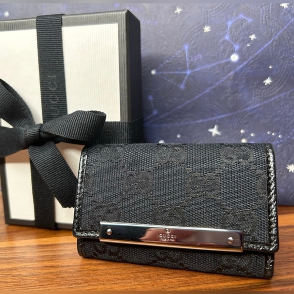 NIB Gucci Key Case/Card Holder with Box & Ribbon - Picture 1 of 11